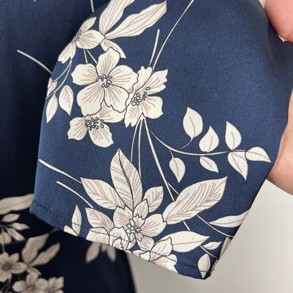 Vince Camuto Dress Women Small Blue White Floral Satin Sheen Midi Long Sleeve - Picture 15 of 15